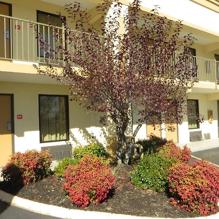 Econo Lodge Lenoir City Eksteriør bilde