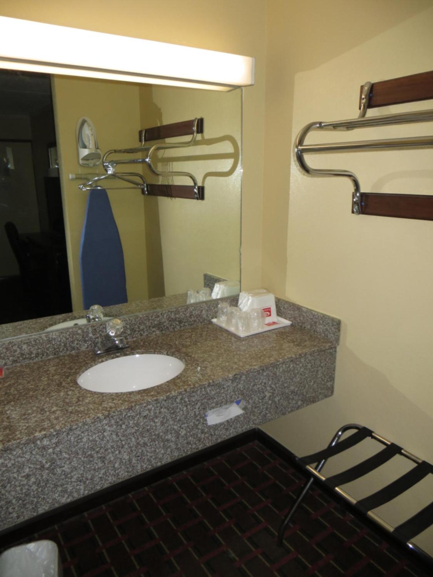 Econo Lodge Lenoir City Rom bilde