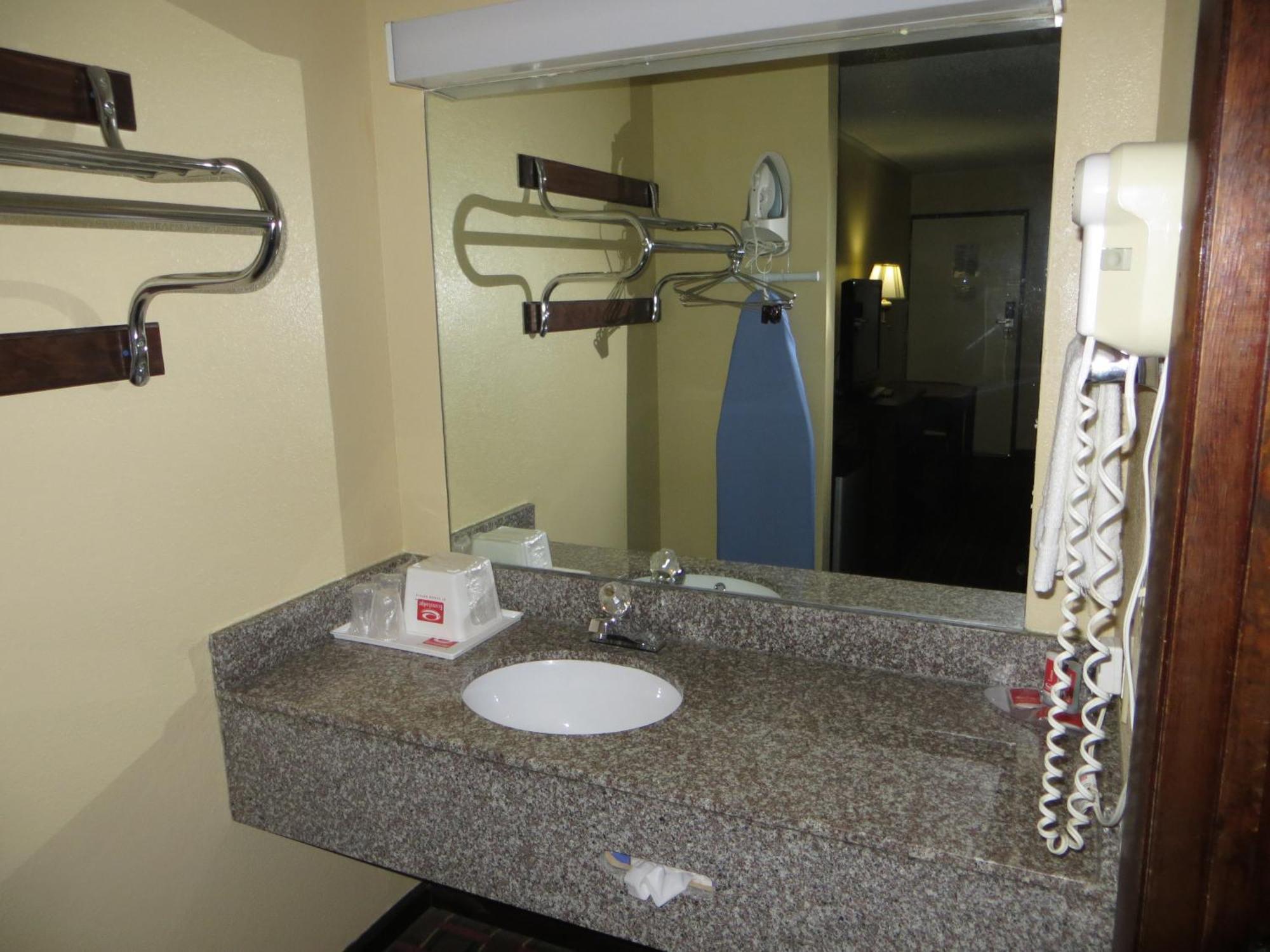 Econo Lodge Lenoir City Eksteriør bilde