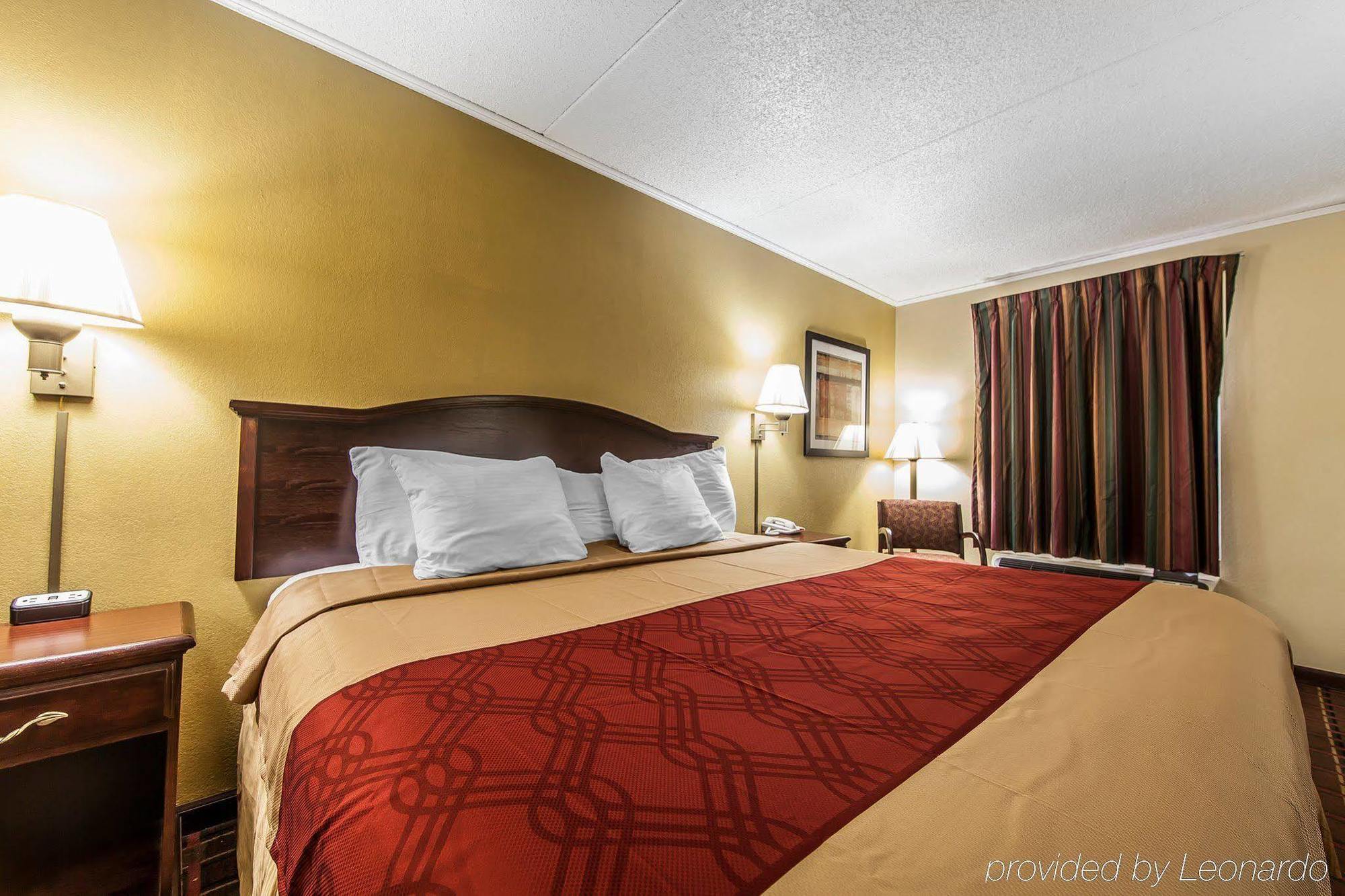 Econo Lodge Lenoir City Eksteriør bilde