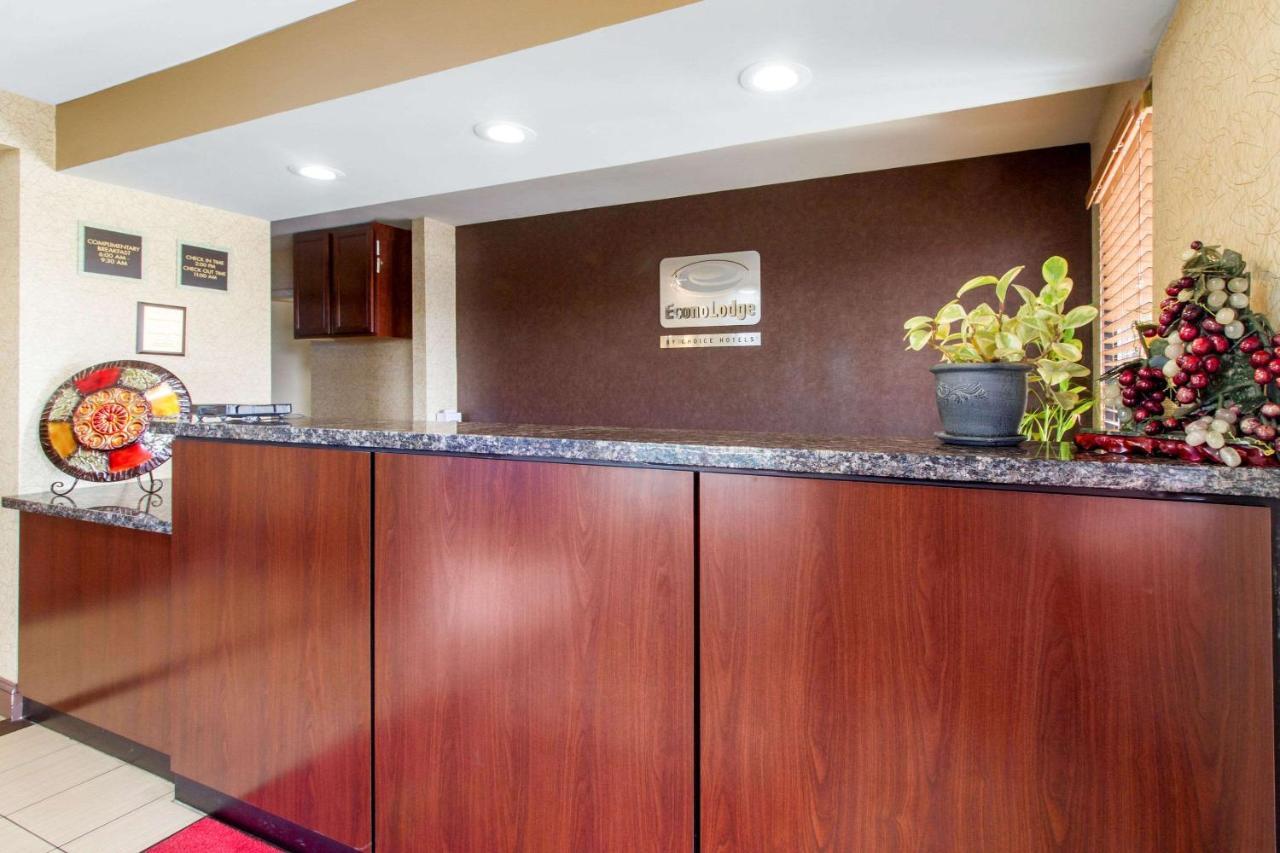 Econo Lodge Lenoir City Eksteriør bilde