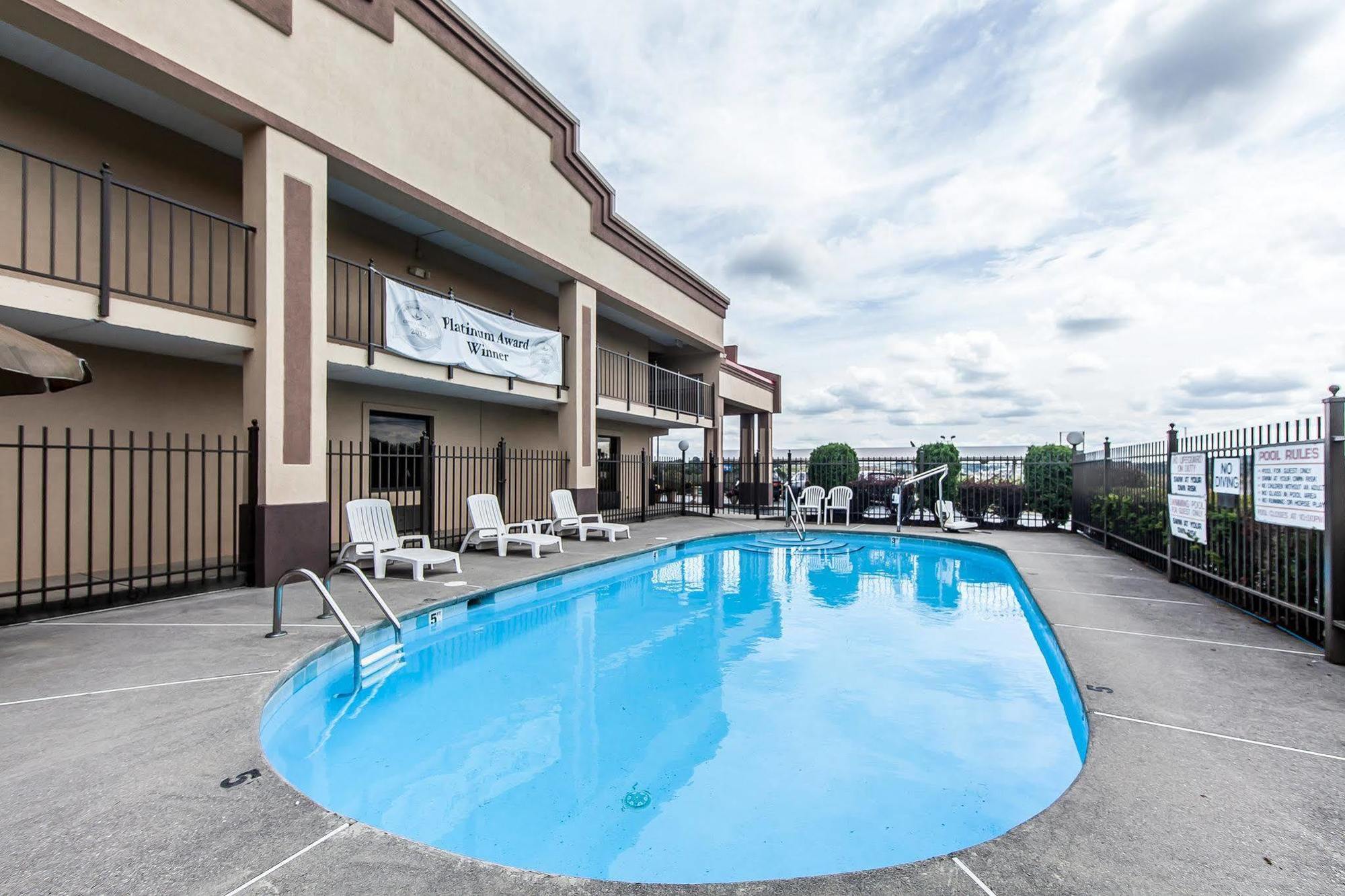 Econo Lodge Lenoir City Eksteriør bilde
